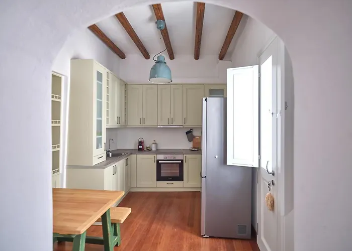 Retreat - The Happy Apartment