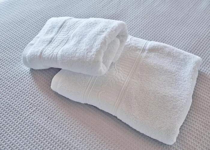 Retreat - The Happy *