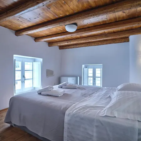 Apartment Retreat - The Happy Parikia (Paros)